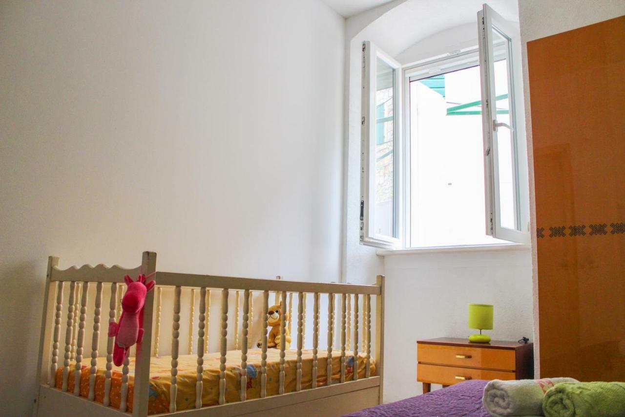 Apartment Dalmatian Rustical Feeling Postira Buitenkant foto